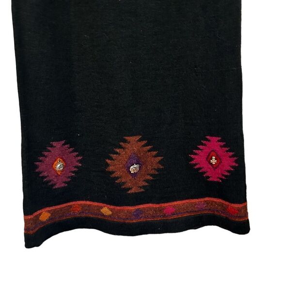 Caamano 100% alpaca maxi skirt, black with burgundy print along the bottom large - Picture 2 of 8